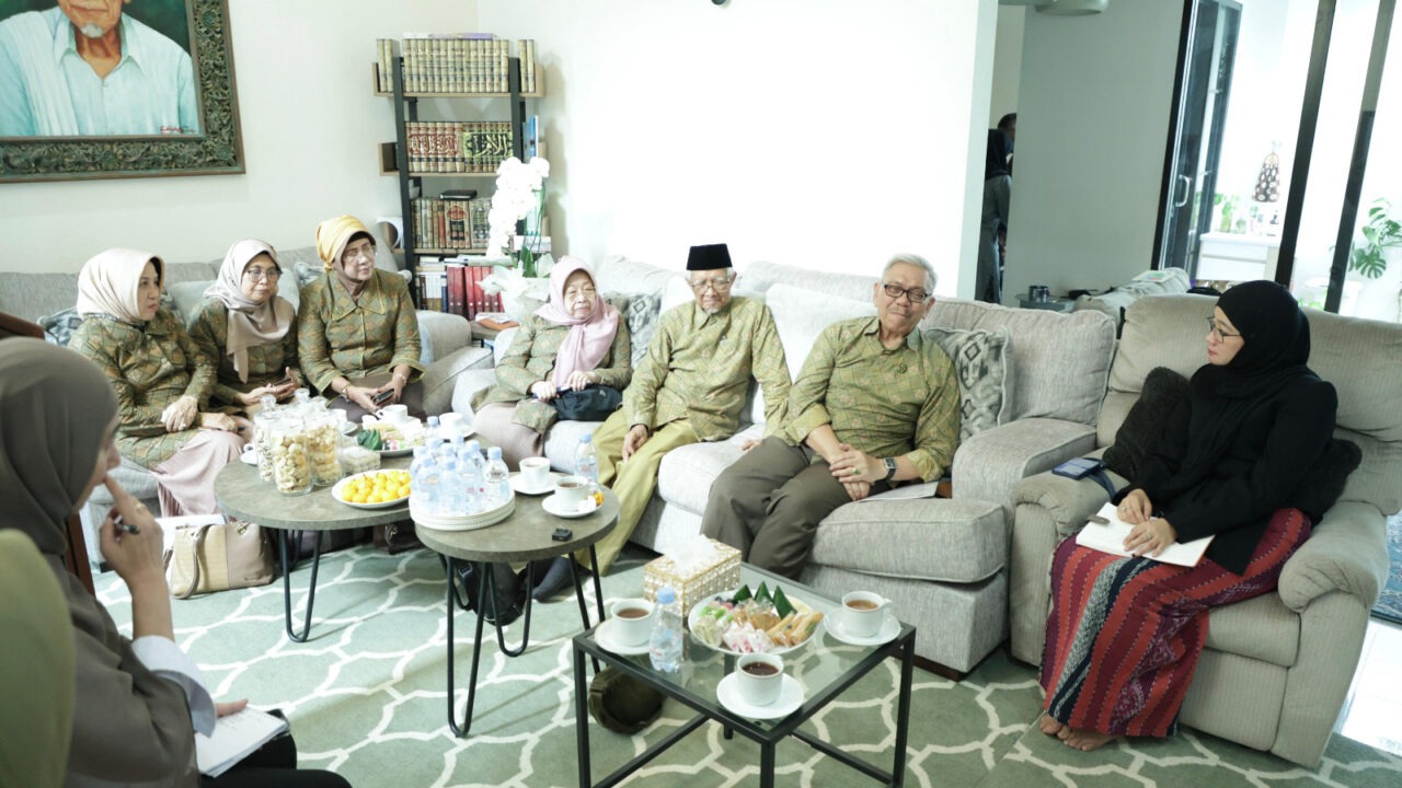 Hj Nawal Arafah Yasin,