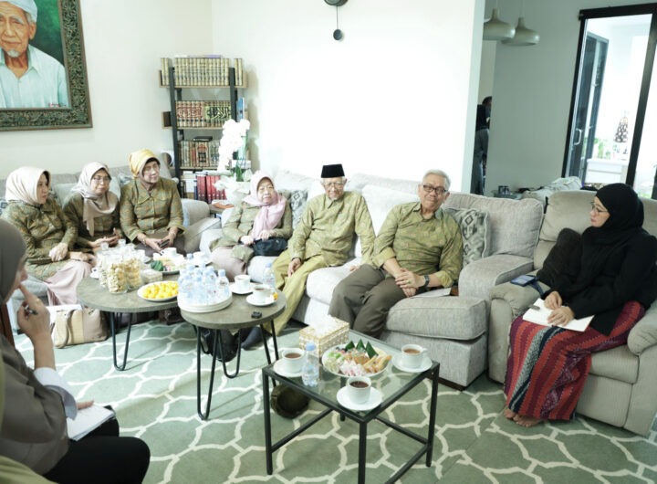 Hj Nawal Arafah Yasin,